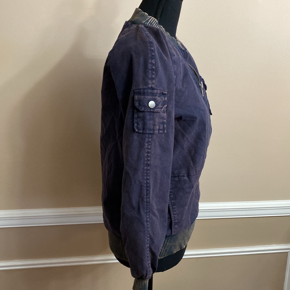 Chaser Vintage Wash Denim Jacket Medium NWT - Picture 7 of 9